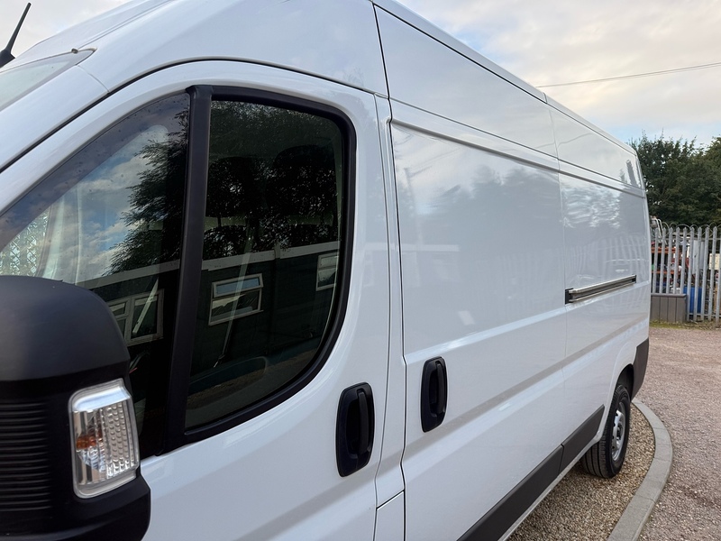 Peugeot 2.2 Blue HDi 335 Professional L3 H2 LWB PANEL VAN 2.2 5dr Panel Van Manual Diesel