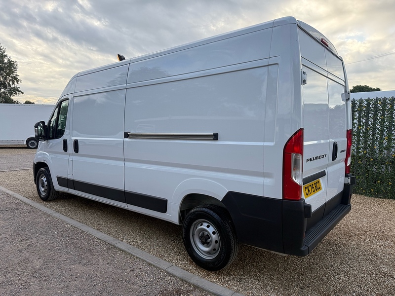 Peugeot 2.2 Blue HDi 335 Professional L3 H2 LWB PANEL VAN 2.2 5dr Panel Van Manual Diesel