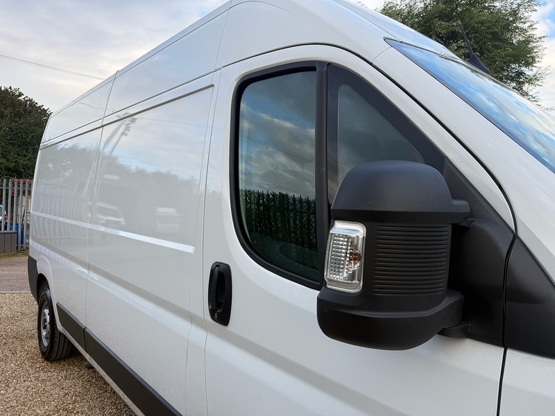 Peugeot 2.2 Blue HDi 335 Professional L3 H2 LWB PANEL VAN 2.2 5dr Panel Van Manual Diesel