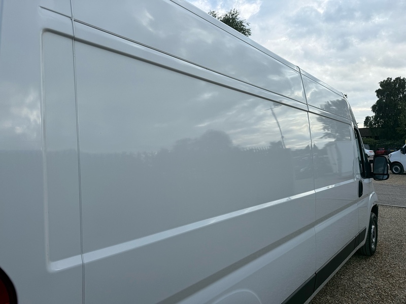 Peugeot 2.2 Blue HDi 335 Professional L3 H2 LWB PANEL VAN 2.2 5dr Panel Van Manual Diesel