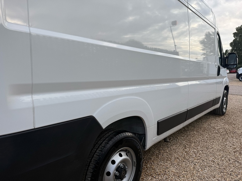 Peugeot 2.2 Blue HDi 335 Professional L3 H2 LWB PANEL VAN 2.2 5dr Panel Van Manual Diesel