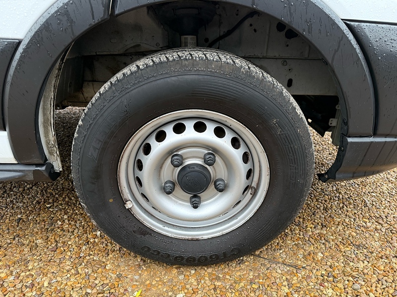 Ford 350 2.0 EcoBlue Leader L3 LWB LUTON VAN TAIL LIFT - WHITE