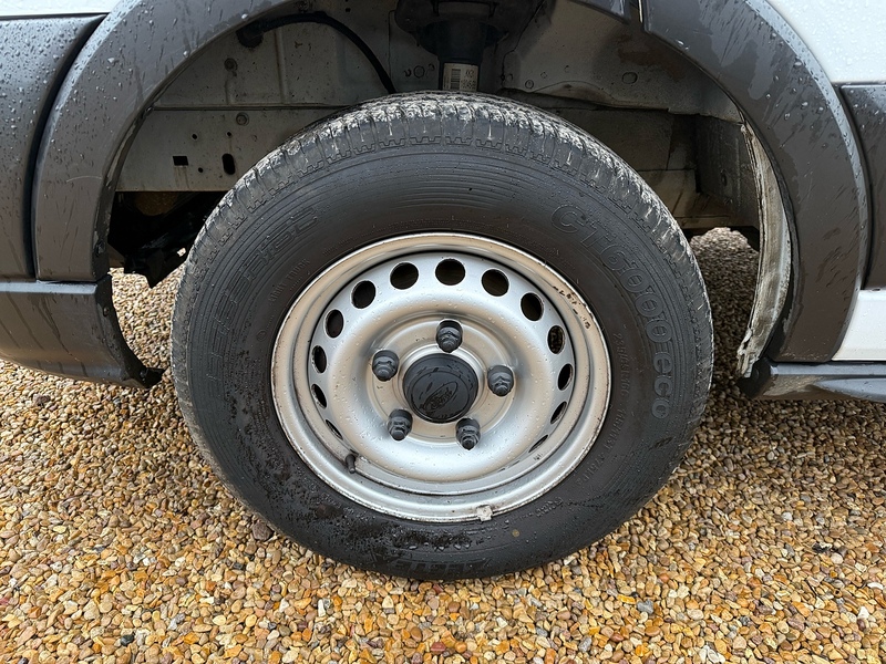 Ford 350 2.0 EcoBlue Leader L3 LWB LUTON VAN TAIL LIFT - WHITE