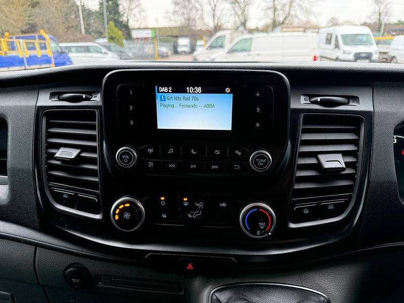 Ford 350 2.0 EcoBlue Leader L3 LWB LUTON VAN TAIL LIFT - WHITE