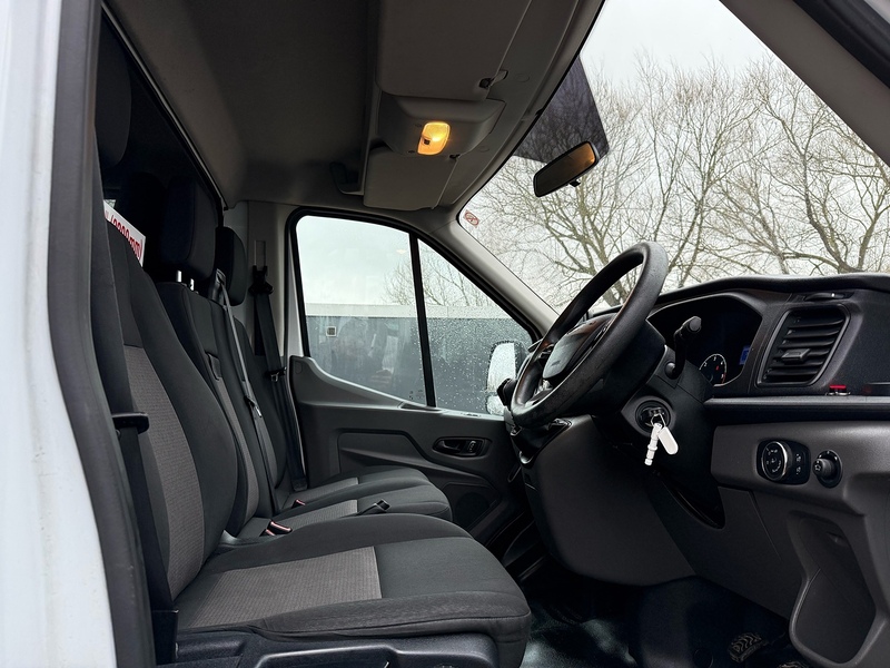 Ford 350 2.0 EcoBlue Leader L3 LWB LUTON VAN TAIL LIFT - WHITE