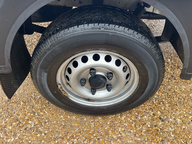 Ford 350 2.0 EcoBlue Leader L3 LWB LUTON VAN TAIL LIFT - WHITE