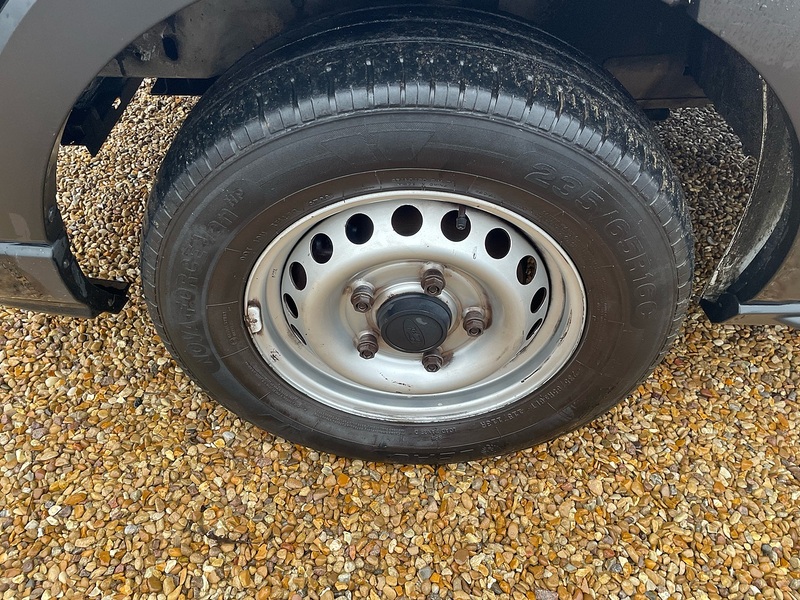 Ford 350 2.0 EcoBlue Leader L3 LWB LUTON VAN TAIL LIFT - WHITE