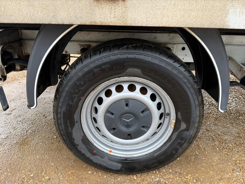 Mercedes-Benz 315 2.0 CDI Progressive L3 LWB DROPSIDE - WHITE