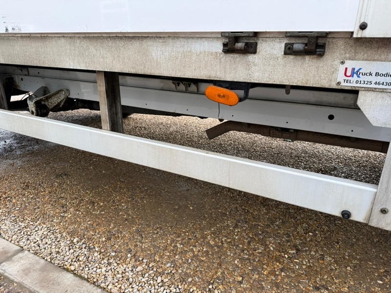 Mercedes-Benz 315 2.0 CDI Progressive L3 LWB DROPSIDE - WHITE