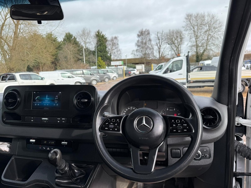 Mercedes-Benz 315 2.0 CDI Progressive L3 LWB DROPSIDE - WHITE