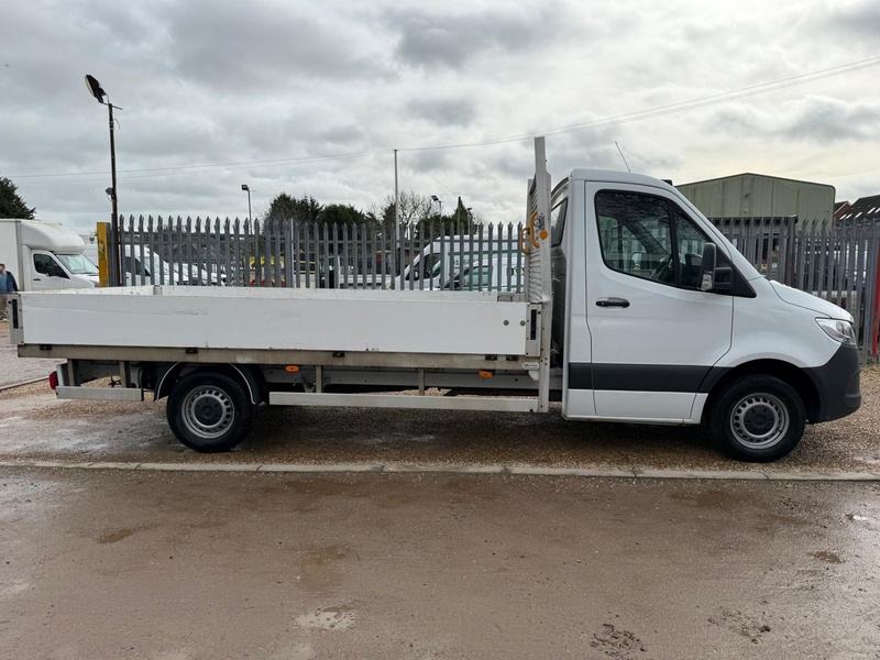 Mercedes-Benz 315 2.0 CDI Progressive L3 LWB DROPSIDE - WHITE