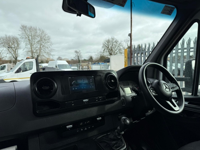 Mercedes-Benz 315 2.0 CDI Progressive L3 LWB DROPSIDE - WHITE