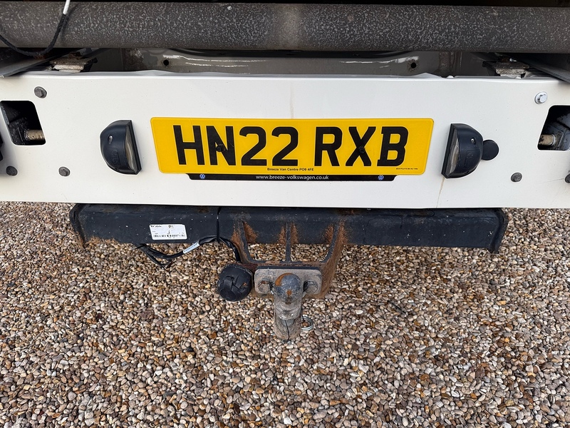 Volkswagen 2.0 TDI 140bhp L3 LWB DOUBLE CAB STORAGE TIPPER - WHITE