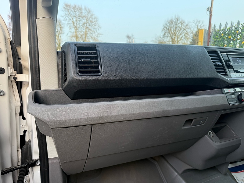 Volkswagen 2.0 TDI 140bhp L3 LWB DOUBLE CAB STORAGE TIPPER - WHITE