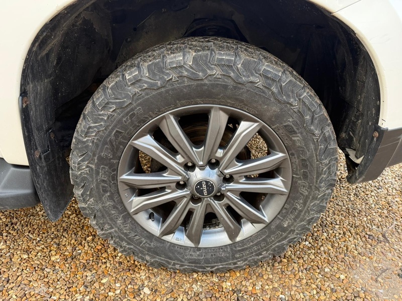 Isuzu 1.9 TD Blade Pickup Double Cab 4dr Diesel Manual 4WD Euro 6 (164 ps)