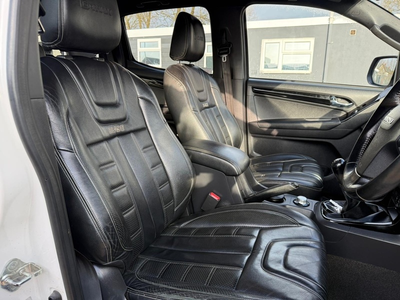 Isuzu 1.9 TD Blade Pickup Double Cab 4dr Diesel Manual 4WD Euro 6 (164 ps)