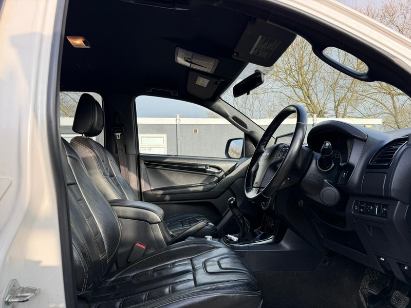 Isuzu 1.9 TD Blade Pickup Double Cab 4dr Diesel Manual 4WD Euro 6 (164 ps)