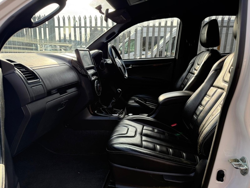 Isuzu 1.9 TD Blade Pickup Double Cab 4dr Diesel Manual 4WD Euro 6 (164 ps)