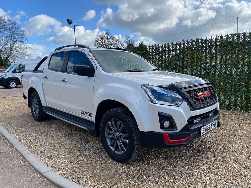 Isuzu 1.9 TD Blade Double Cab 4WD Pickup