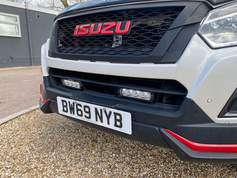 Isuzu 1.9 TD Blade Double Cab 4WD Pickup