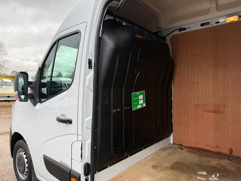 Renault dCi 35 Business 2.3 L3 LWB PANEL VAN - WHITE