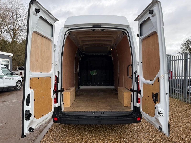 Renault dCi 35 Business 2.3 L3 LWB PANEL VAN - WHITE