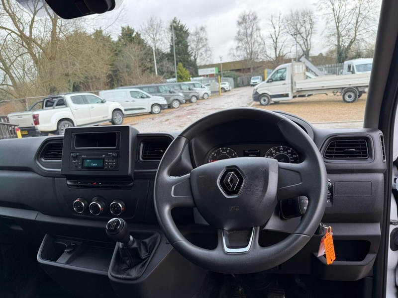 Renault dCi 35 Business 2.3 L3 LWB PANEL VAN - WHITE