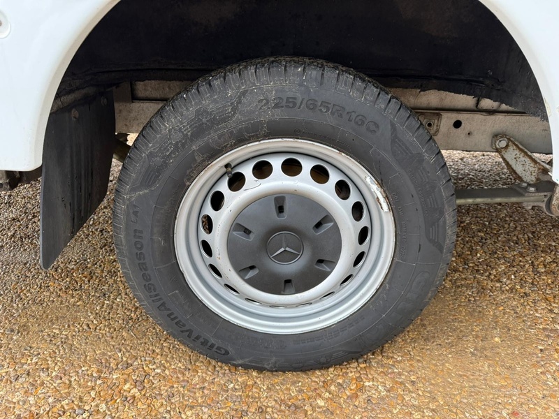 Mercedes-Benz 314 2.1 CDI Progressive L3 LWB LOW LOADER - WHITE 2.1 2dr Luton Van Manual Diesel