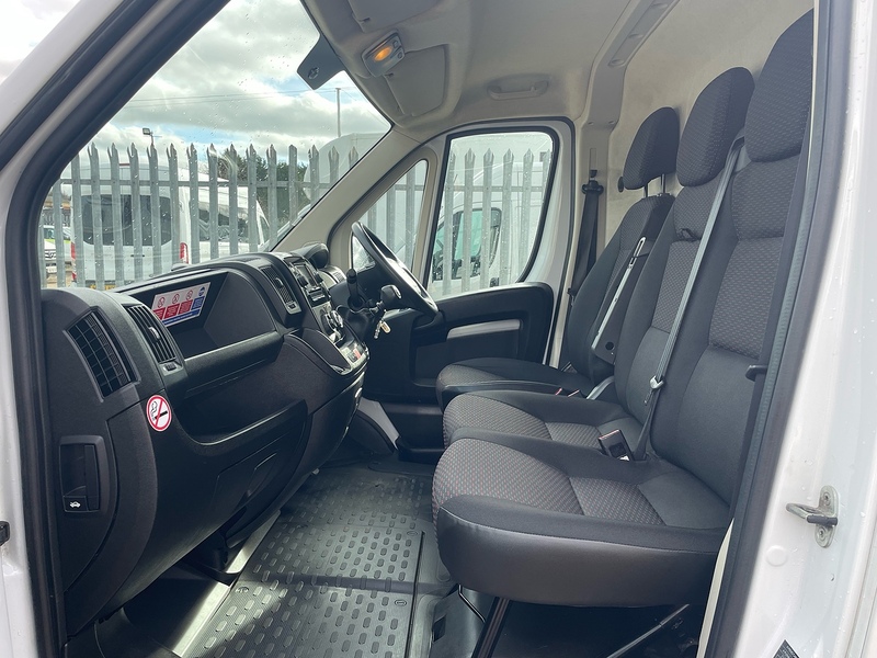 Citroen 2.2 BlueHDi 35 Enterprise L4 XLWB PANEL VAN - WHITE