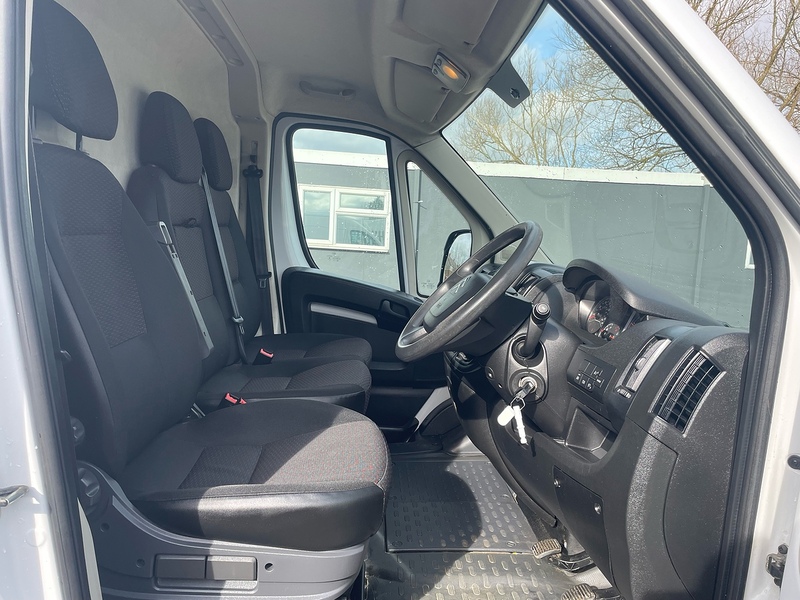 Citroen 2.2 BlueHDi 35 Enterprise L4 XLWB PANEL VAN - WHITE