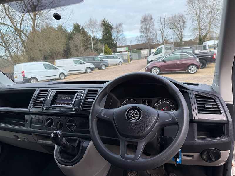 Volkswagen TDI T28 BlueMotion Tech StartlineB 2.0 L2 LWB H1 LWB PANEL VAN - WHITE