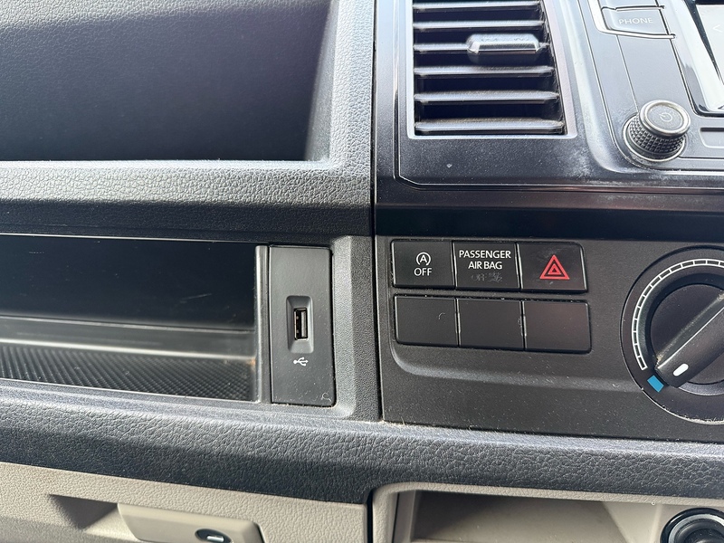 Volkswagen TDI T28 BlueMotion Tech StartlineB 2.0 L2 LWB H1 LWB PANEL VAN - WHITE