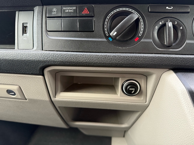 Volkswagen TDI T28 BlueMotion Tech StartlineB 2.0 L2 LWB H1 LWB PANEL VAN - WHITE