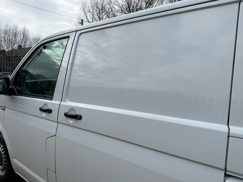 Volkswagen TDI T28 BlueMotion Tech StartlineB 2.0 L2 LWB H1 LWB PANEL VAN - WHITE