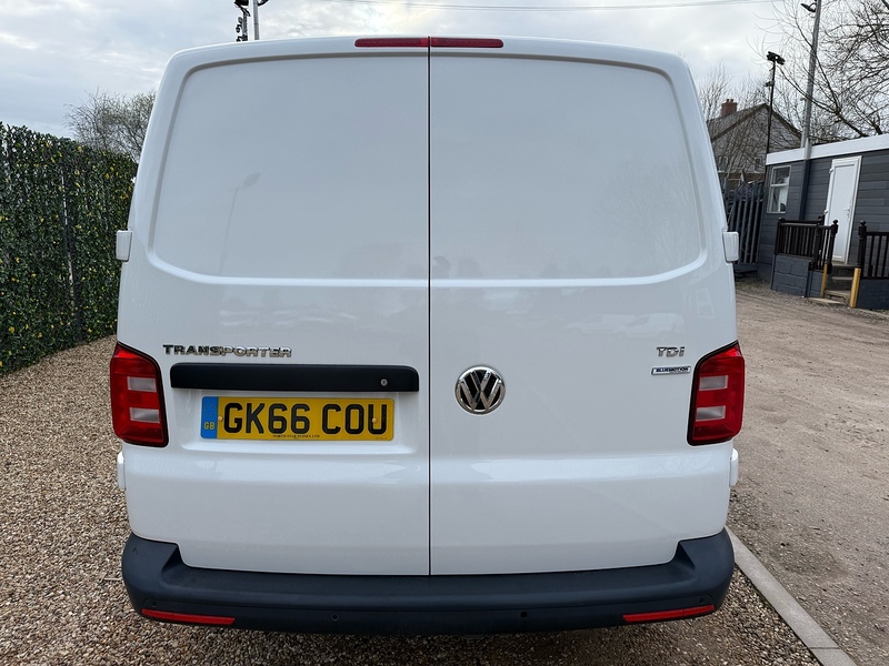 Volkswagen TDI T28 BlueMotion Tech StartlineB 2.0 L2 LWB H1 LWB PANEL VAN - WHITE