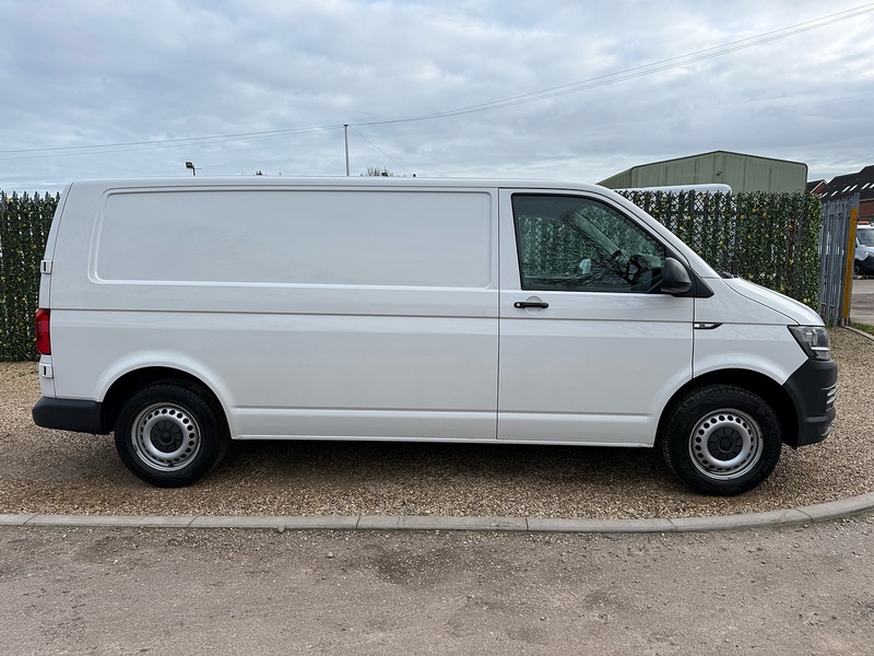 Volkswagen TDI T28 BlueMotion Tech StartlineB 2.0 L2 LWB H1 LWB PANEL VAN - WHITE