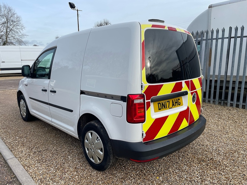 Volkswagen 2.0 TDI C20+ BlueMotion Tech Startline L1 H1 SWB PANEL VAN - WHITE