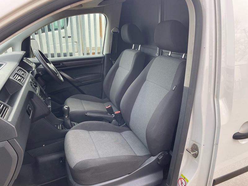 Volkswagen 2.0 TDI C20+ BlueMotion Tech Startline L1 H1 SWB PANEL VAN - WHITE