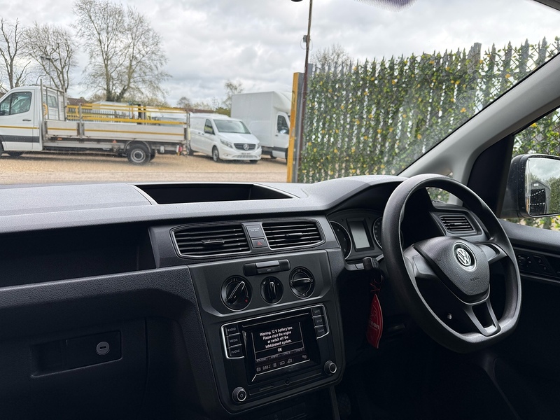 Volkswagen 2.0 TDI C20+ BlueMotion Tech Startline L1 H1 SWB PANEL VAN - WHITE