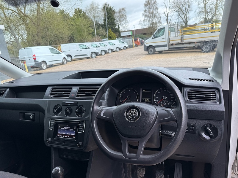 Volkswagen 2.0 TDI C20+ BlueMotion Tech Startline L1 H1 SWB PANEL VAN - WHITE