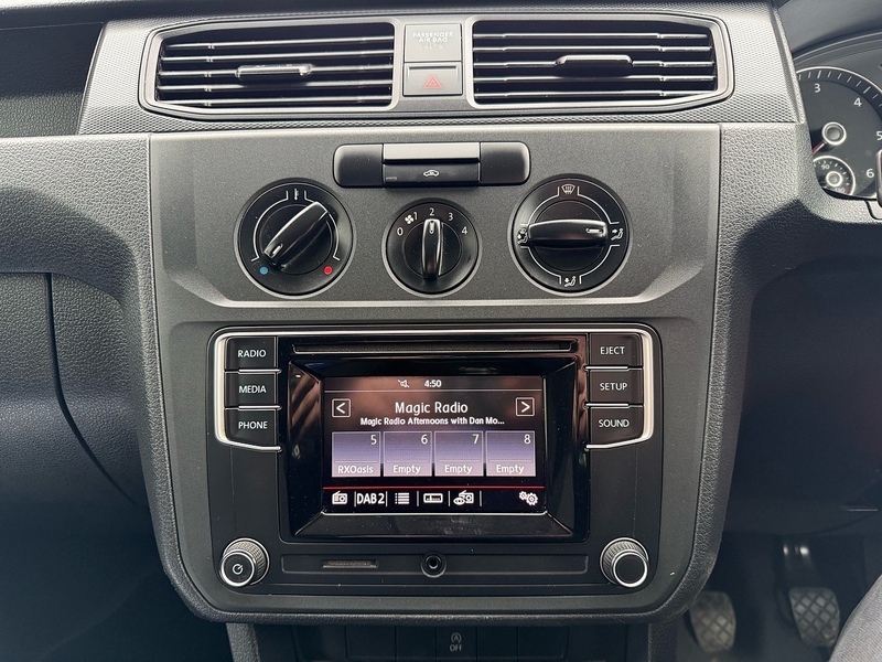 Volkswagen 2.0 TDI C20+ BlueMotion Tech Startline L1 H1 SWB PANEL VAN - WHITE
