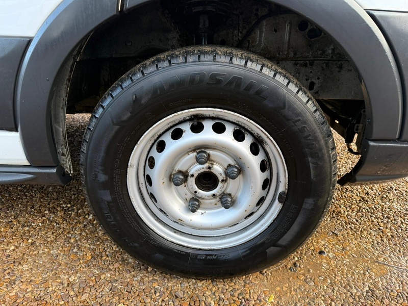 Ford 350 2.0 EcoBlue L3 LWB H2 PANEL VAN - WHITE 2.0 5dr Panel Van Manual Diesel