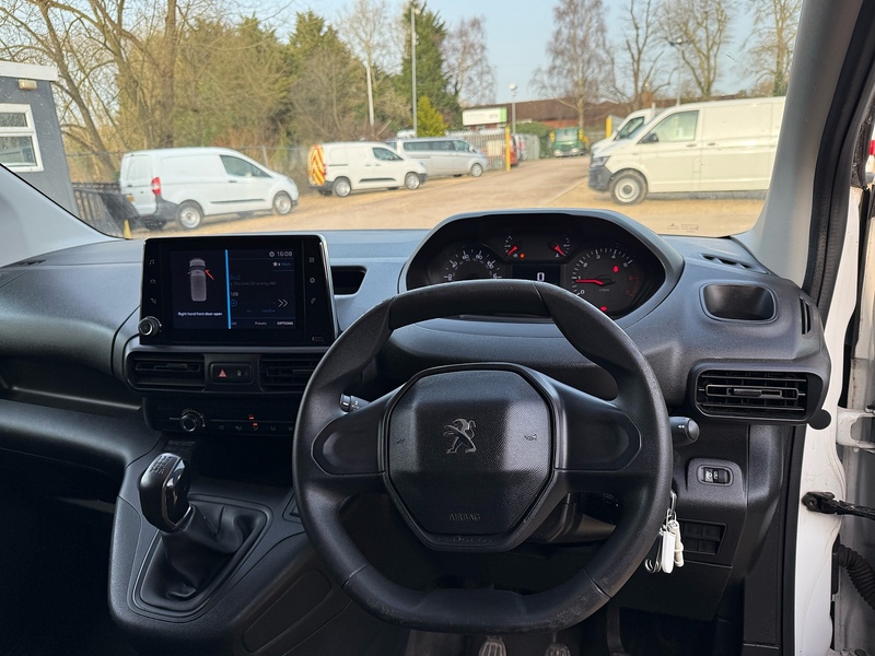 Peugeot 1.5 BlueHDi 650 Professional L1 H1 SWB PANEL VAN - WHITE