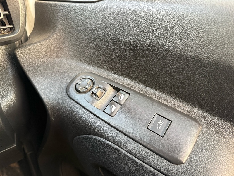 Peugeot 1.5 BlueHDi 650 Professional L1 H1 SWB PANEL VAN - WHITE