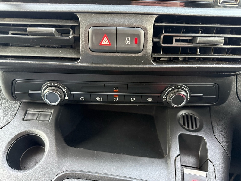 Peugeot 1.5 BlueHDi 650 Professional L1 H1 SWB PANEL VAN - WHITE