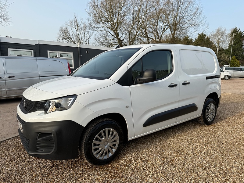 Peugeot 1.5 BlueHDi 650 Professional L1 H1 SWB PANEL VAN - WHITE