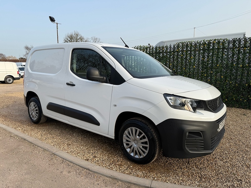 Peugeot 1.5 BlueHDi 650 Professional L1 H1 SWB PANEL VAN - WHITE