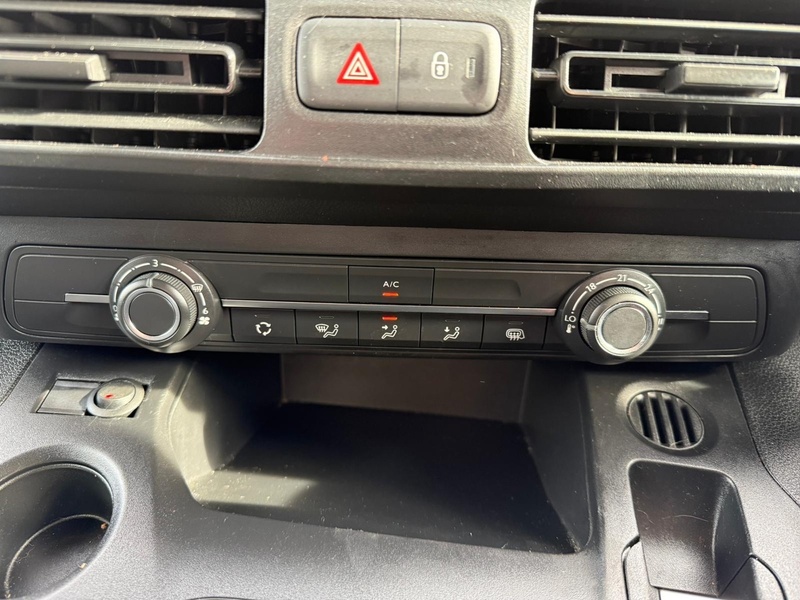 Toyota 1.5 BlueHDi Icon L1 H1 SWB PANEL VAN - WHITE