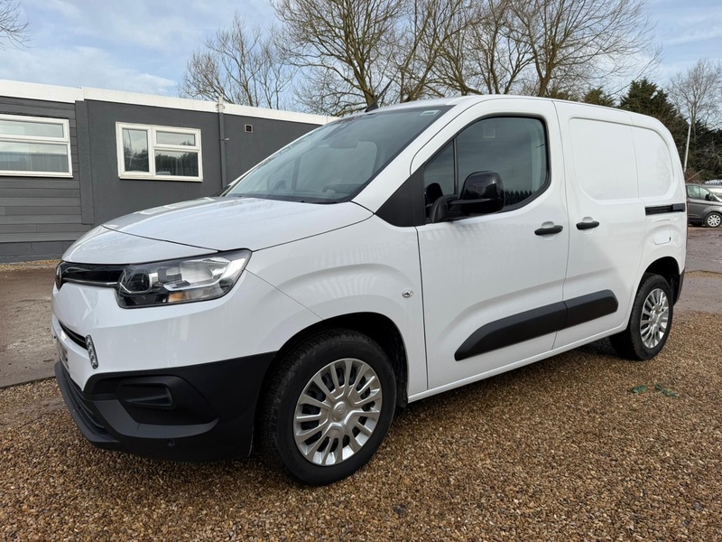 Toyota 1.5 BlueHDi Icon L1 H1 SWB PANEL VAN - WHITE