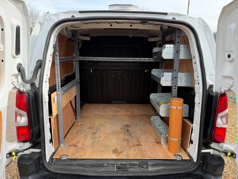 Toyota 1.5 BlueHDi Icon L1 H1 SWB PANEL VAN - WHITE